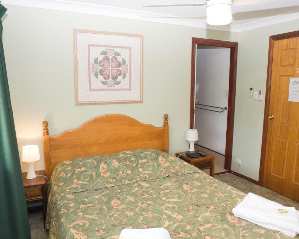Ainslie Manor Bed And Breakfast Redcliffe Luaran gambar